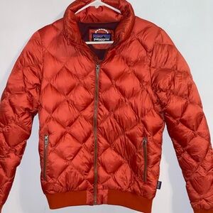 NWOT Patagonia WOMENS Quilted DOWN FEATHER puffer JACKET